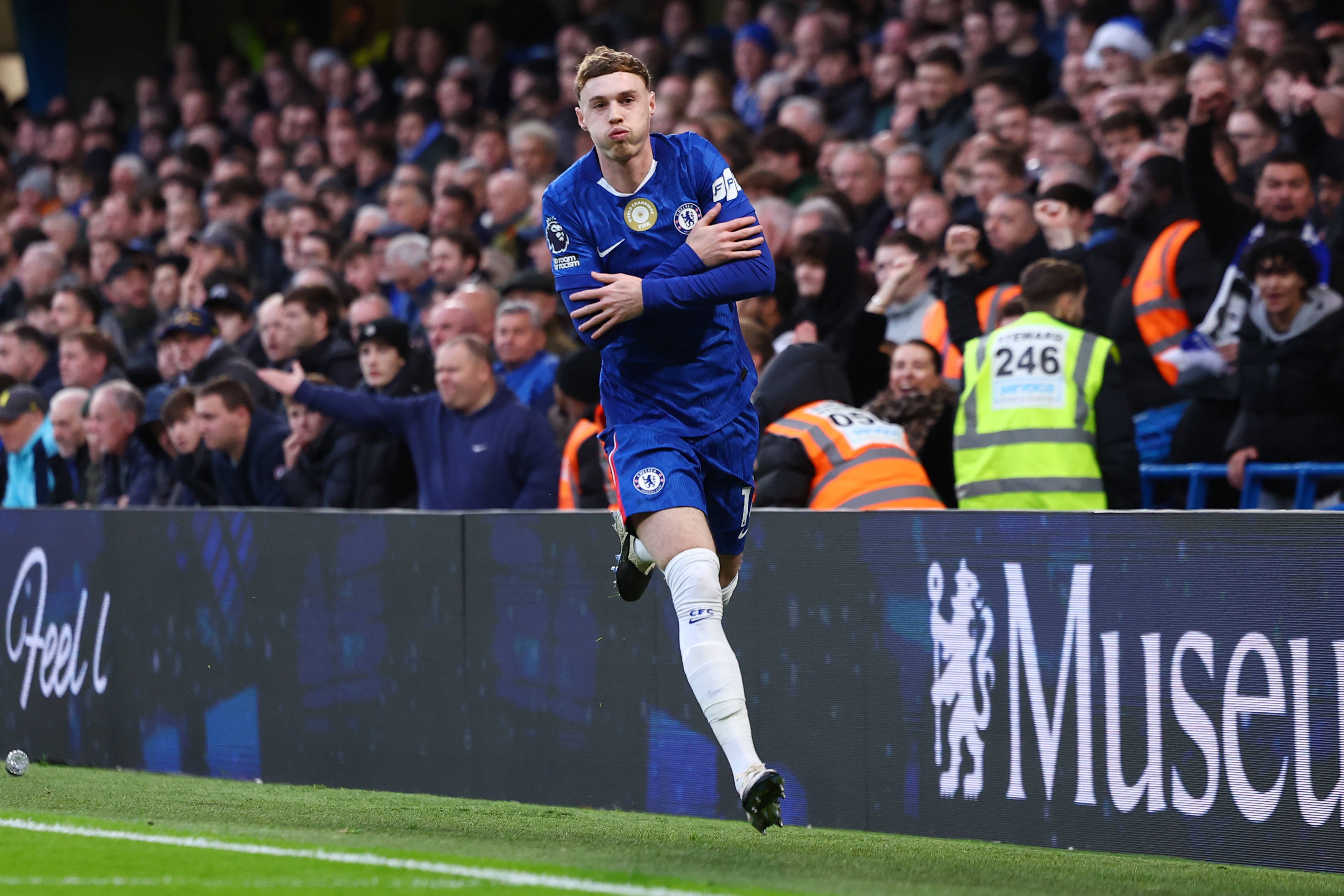 壹号娱乐下载-墨菲：帕尔默可能会转会到曼联，B费需要一个接班人